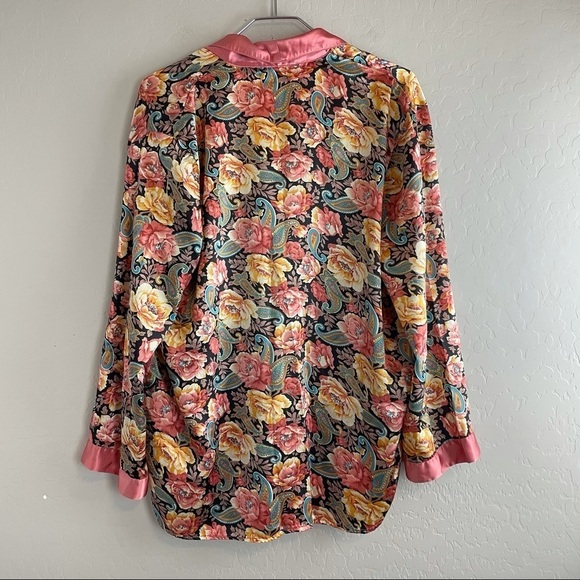 Victorias Secret button up Blouse Floral Paisley - Picture 6 of 8